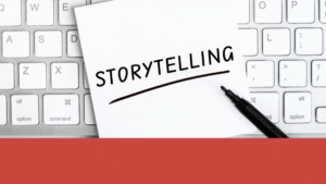 Nota con la palabra storytelling sobre teclado blanco, concepto de comunicación estratégica y narrativa de marca