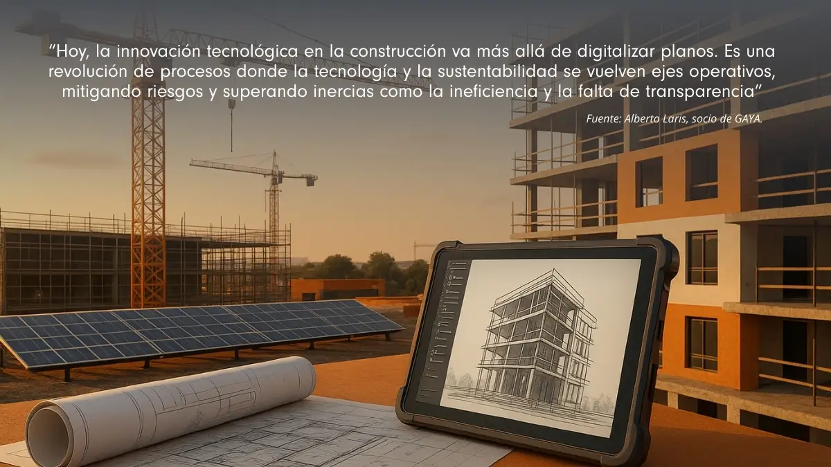 innovaciones-tecnologicas-en-procesos-de-construccion Obra en construcción con paneles solares y render arquitectónico en tablet, símbolo de digitalización y sustentabilidad en el sector construcción