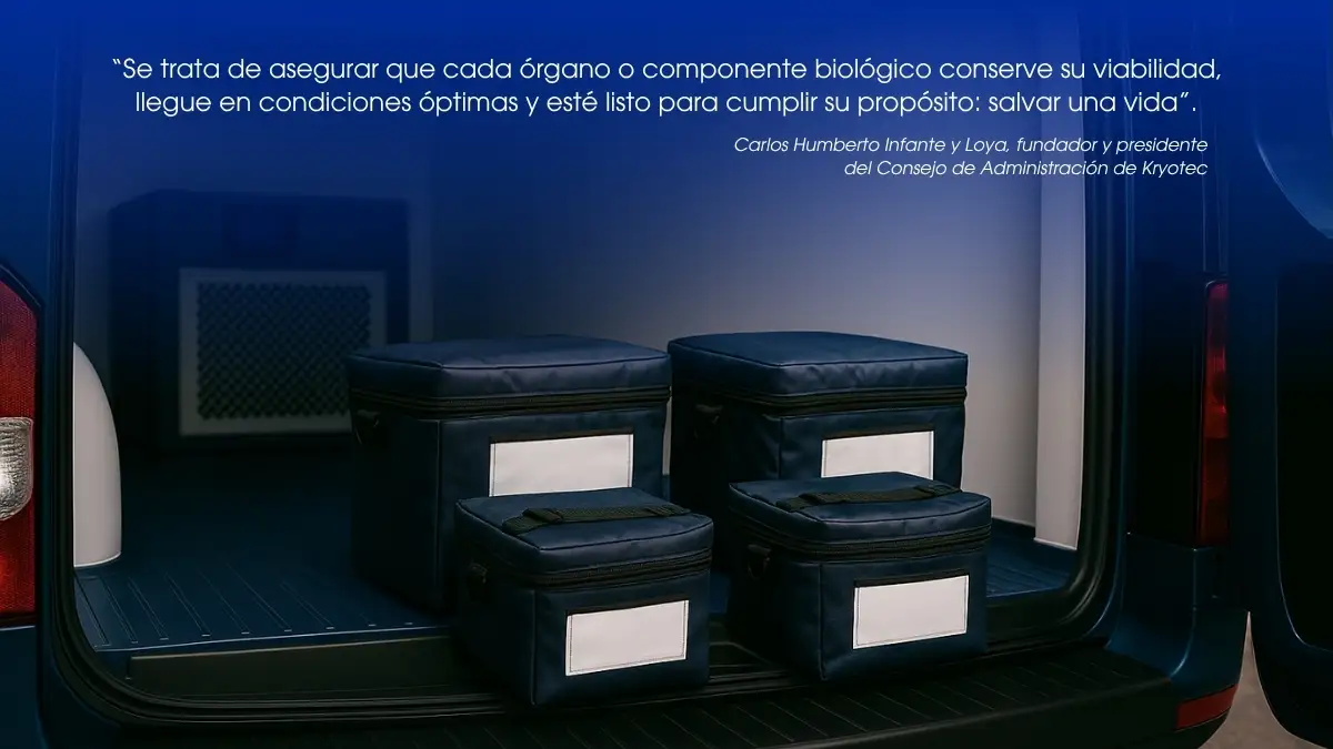 transporte-de-organos-para-trasplante Contenedores isotérmicos para transporte de órganos y sangre, listos en el interior de una unidad refrigerada