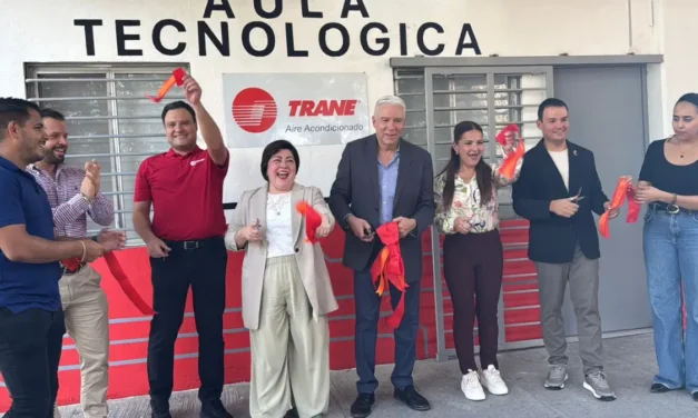 Nuevo León impulsa la educación digital con la apertura de un Aula Tecnológica en Santa Fe