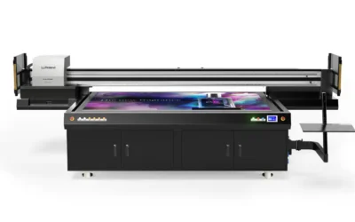 Roland DG presenta impresora UV de cama plana 1.5 veces más productiva para sustratos rígidos